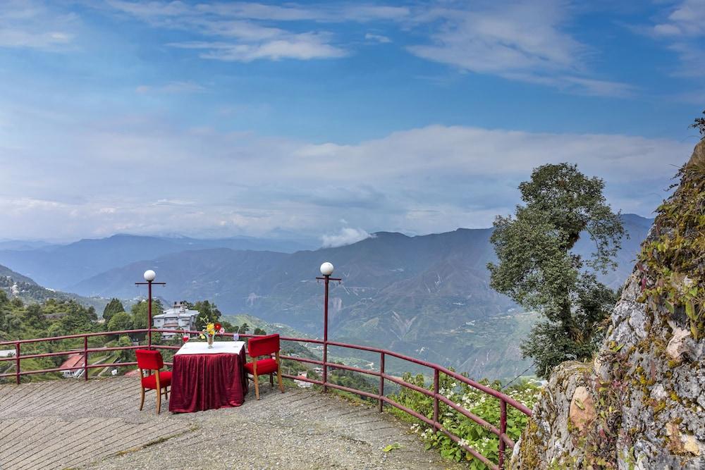 Club Mahindra Mussoorie Hotel Exterior photo