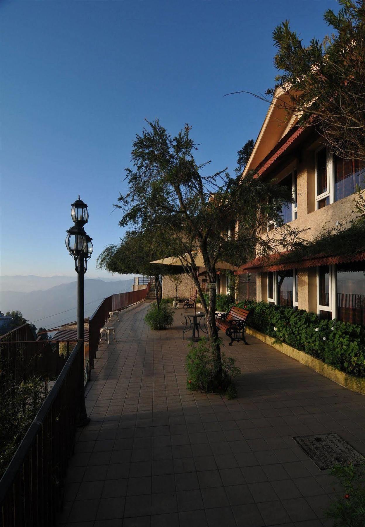 Club Mahindra Mussoorie Hotel Exterior photo
